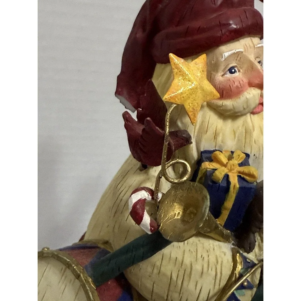 Charming Vintage Santa - Classic Christmas Decor‎ With A Minor Flaw